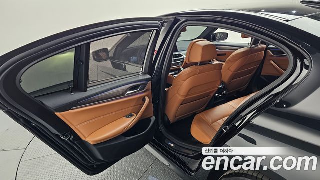 BMW 5 Series (G30) 520d M Sport Package Plus 2017 — фото 20