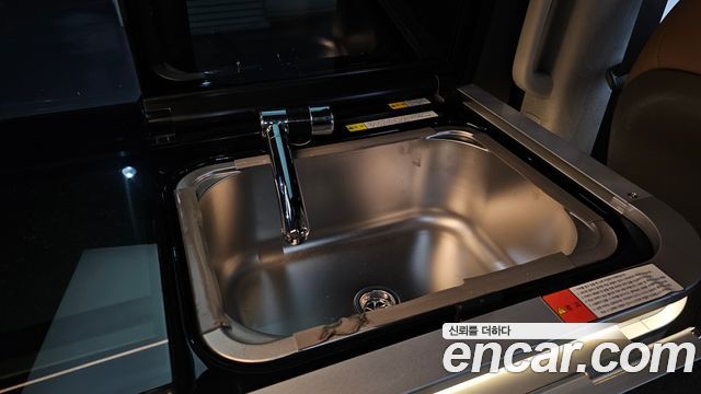Hyundai Staria 2WD Camping Car Prestige Camper 4Seater 2024 — фото 17