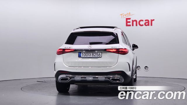 Mercedes-Benz GLC-Class (X254) GLC300 4MATIC AMG Line 2024 — фото 4