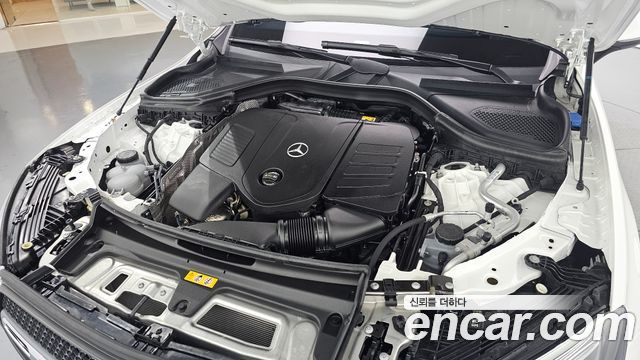 Mercedes-Benz GLC-Class (X254) GLC300 4MATIC AMG Line 2024 — фото 6