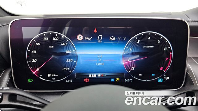 Mercedes-Benz GLC-Class (X254) GLC300 4MATIC AMG Line 2024 — фото 8