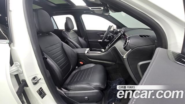 Mercedes-Benz GLC-Class (X254) GLC300 4MATIC AMG Line 2024 — фото 32