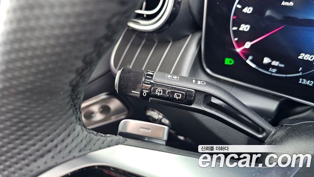 Mercedes-Benz GLC-Class (X254) GLC300 4MATIC AMG Line 2024 — фото 34