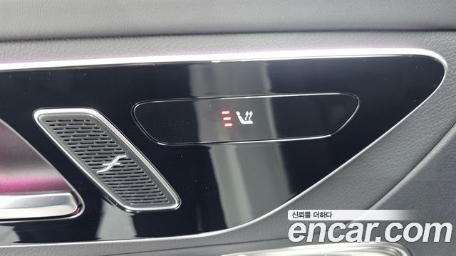 Mercedes-Benz GLC-Class (X254) GLC300 4MATIC AMG Line 2024 — фото 35