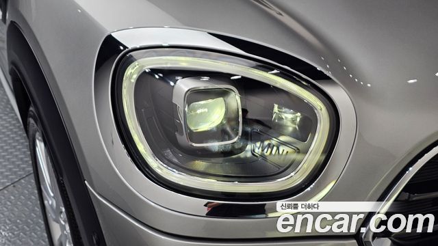 MINI Cooper Countryman Classic Plus Launch Pack 2nd Gen 2023 — фото 22