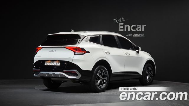 Kia Sportage Hybrid (V) Nobleless 2WD 2023 — фото 2