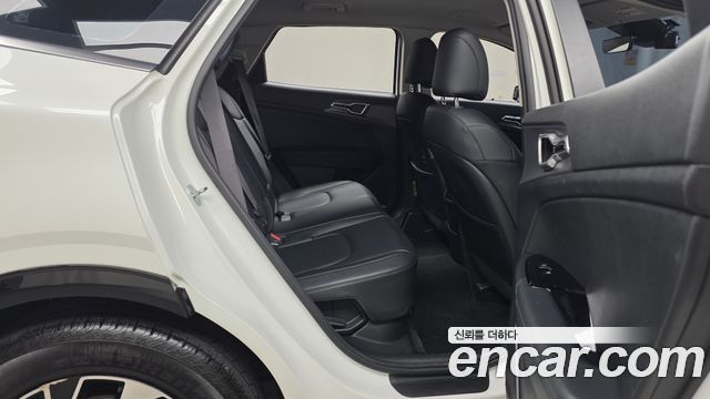 Kia Sportage Hybrid (V) Nobleless 2WD 2023 — фото 11