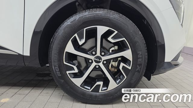 Kia Sportage Hybrid (V) Nobleless 2WD 2023 — фото 21