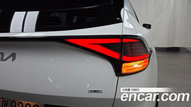 Kia Sportage Hybrid (V) Nobleless 2WD 2023 — фото 23
