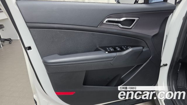 Kia Sportage Hybrid (V) Nobleless 2WD 2023 — фото 24