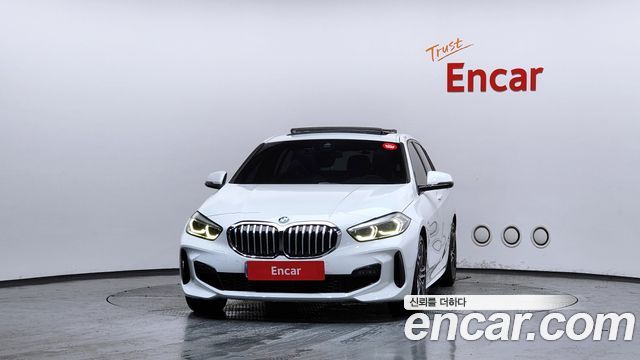 BMW 1 Series (F40) 120i M Sports 2023 — фото 3