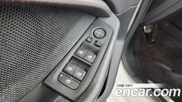 BMW 1 Series (F40) 120i M Sports 2023 — фото 30