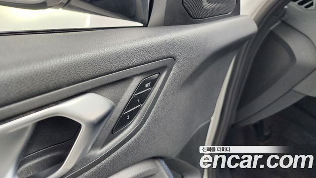 BMW 1 Series (F40) 120i M Sports 2023 — фото 34