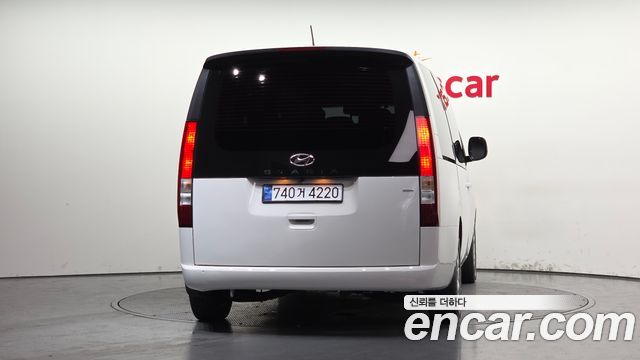 Hyundai Staria 4WD Tourer 11-Seater Modern 2022 — фото 4