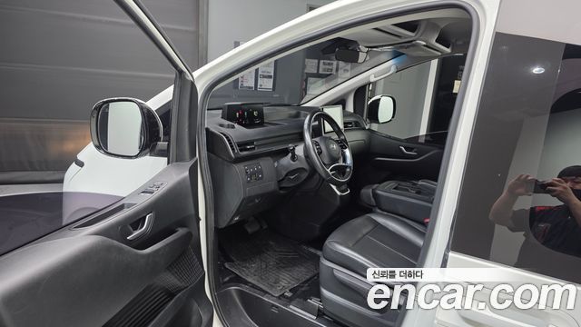 Hyundai Staria 4WD Tourer 11-Seater Modern 2022 — фото 10