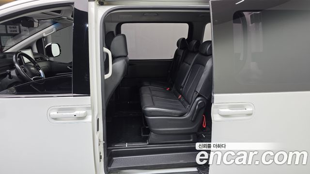 Hyundai Staria 4WD Tourer 11-Seater Modern 2022 — фото 11