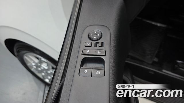 Hyundai Staria 4WD Tourer 11-Seater Modern 2022 — фото 14