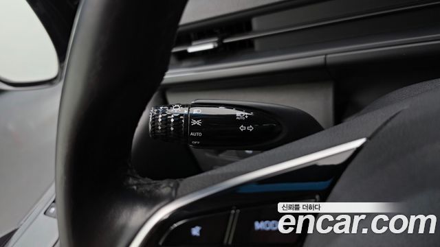 Hyundai Staria 4WD Tourer 11-Seater Modern 2022 — фото 16