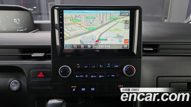 Hyundai Staria 4WD Tourer 11-Seater Modern 2022 — фото 18