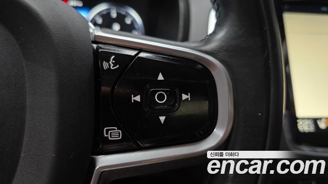 Volvo XC90 (II) D5 Momentum 2018 — фото 19