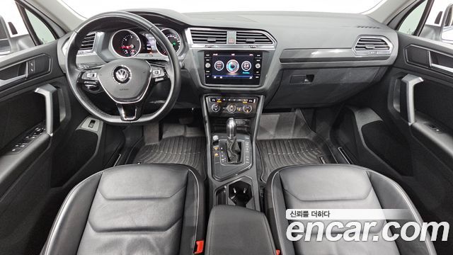 Volkswagen Tiguan (II) 2.0 TDI Premium 2018 — фото 7