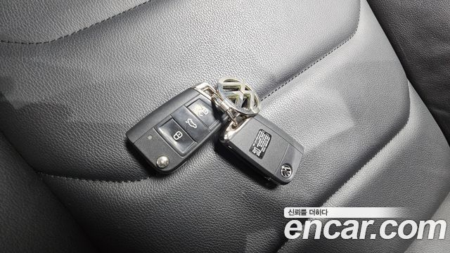 Volkswagen Tiguan (II) 2.0 TDI Premium 2018 — фото 15