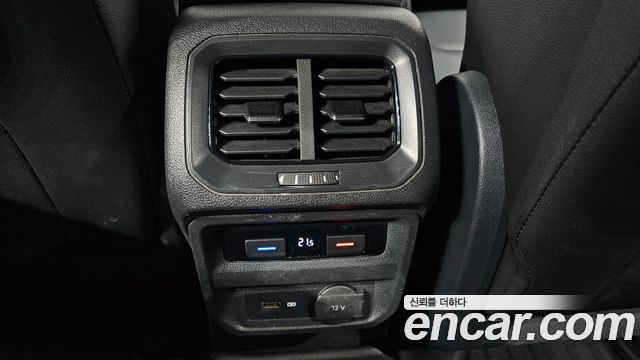 Volkswagen Tiguan (II) 2.0 TDI Premium 2018 — фото 18