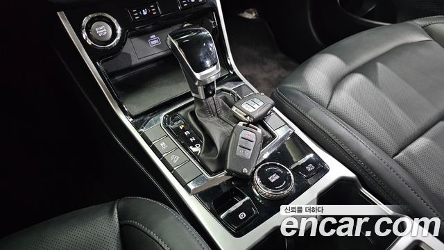 KG Mobility (SsangYong) Beautiful Korando Gasoline 1.5 2WD C5 Plus 2021 — фото 9