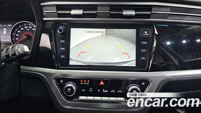 KG Mobility (SsangYong) Beautiful Korando Gasoline 1.5 2WD C5 Plus 2021 — фото 15