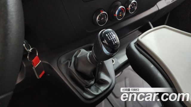 Renault Korea Master 2.3 Van L 2020 — фото 9