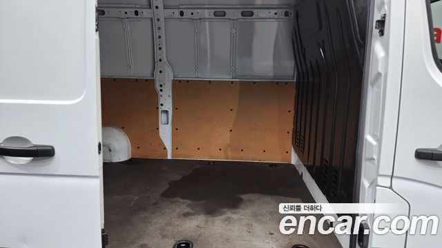 Renault Korea Master 2.3 Van L 2020 — фото 11
