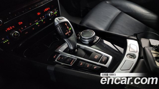 BMW 5 Series GT (F07) GT xDrive 2016 — фото 9