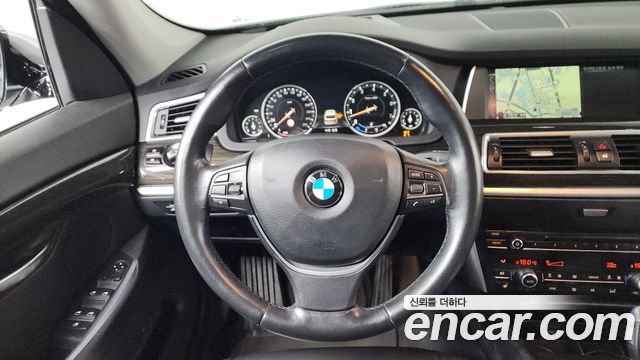 BMW 5 Series GT (F07) GT xDrive 2016 — фото 13