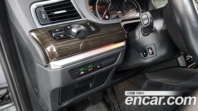 BMW 5 Series GT (F07) GT xDrive 2016 — фото 16