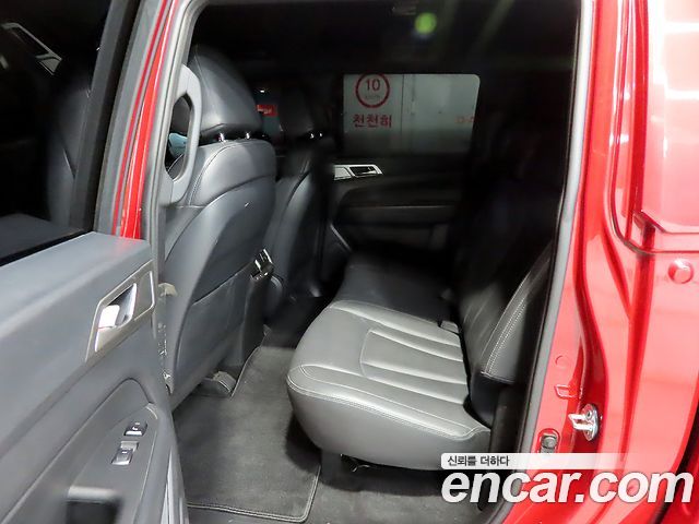 KG Mobility (SsangYong) Rexton Sports Khan Diesel 2.2 4WD Professional X (5-Link) 2019 — фото 16
