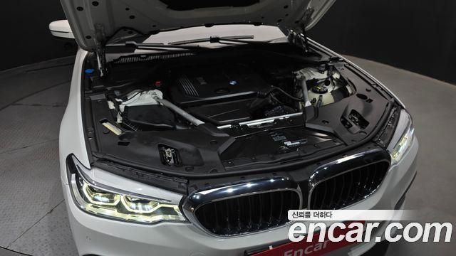 BMW 5 Series (G30) 520d xDrive M Sport Package 2018 — фото 6