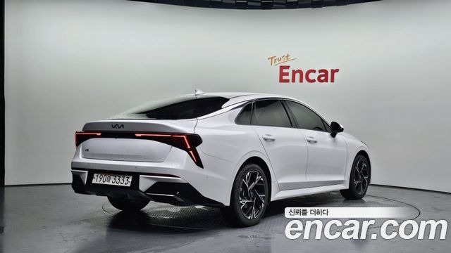 Kia K5 (III) 2.0 Noblesse 2025 — фото 2