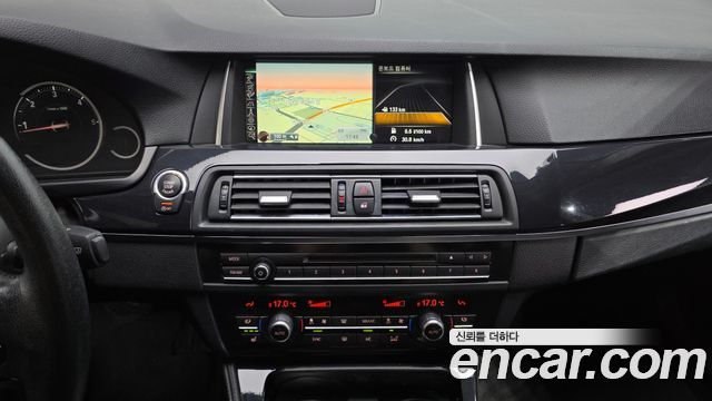 BMW 5 Series (F10) 520d M Aero Dynamic 2016 — фото 17