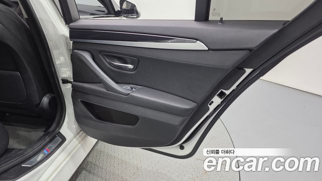 BMW 5 Series (F10) 520d M Aero Dynamic 2016 — фото 31