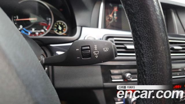 BMW 5 Series (F10) 520d M Aero Dynamic 2016 — фото 39