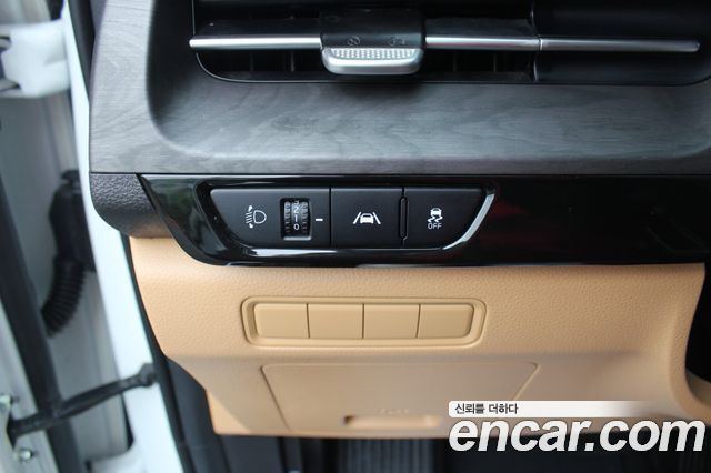 Kia Carnival (IV) Gasoline 11-Seater Prestige 2023 — фото 19