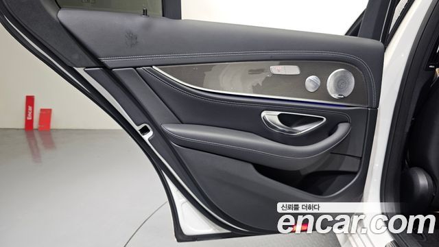 Mercedes-Benz E-Class (W213) E350 4MATIC AMG Line 2020 — фото 25