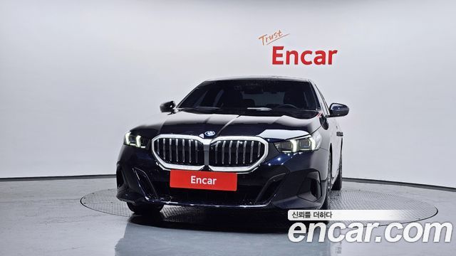 BMW 5 Series (G60) 530e M Sport 2025 — фото 3