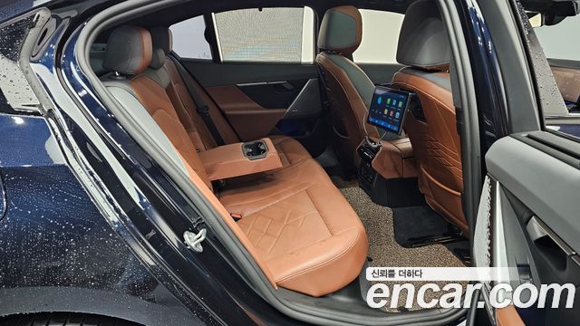 BMW 5 Series (G60) 530e M Sport 2025 — фото 11