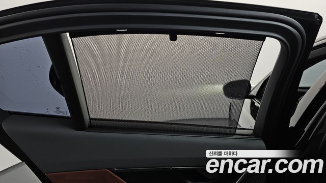 BMW 5 Series (G60) 530e M Sport 2025 — фото 18