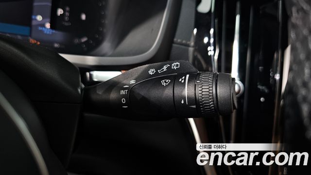 Volvo V60 Cross Country (II) B5 Ultimate AWD 2024 — фото 34