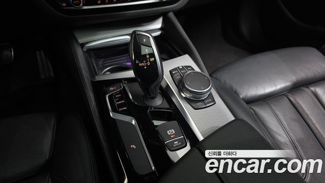 BMW 5 Series (G30) 520d M Sport package 2017 — фото 9