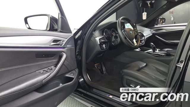 BMW 5 Series (G30) 520d M Sport package 2017 — фото 10
