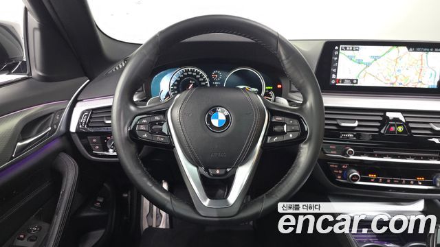 BMW 5 Series (G30) 520d M Sport package 2017 — фото 13