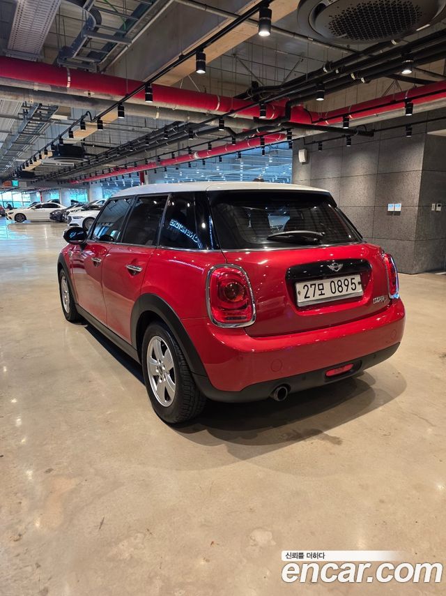 MINI Cooper D 5Door Mid 3rd 2016 — фото 5